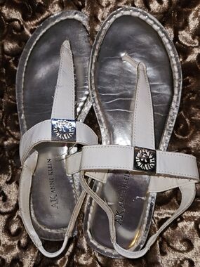 Anne Klein White Leather T-Strap Sandals with Silver Accents